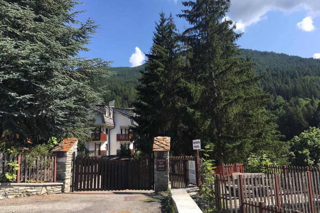 Maison Des Alpes Mansarda Oulx 外观 照片